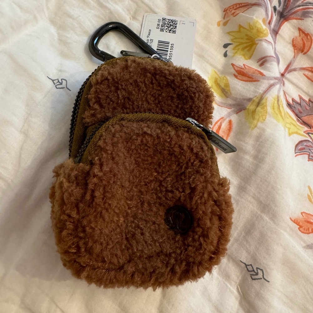 Lululemon city adventure Sherpa nano clip backpack
